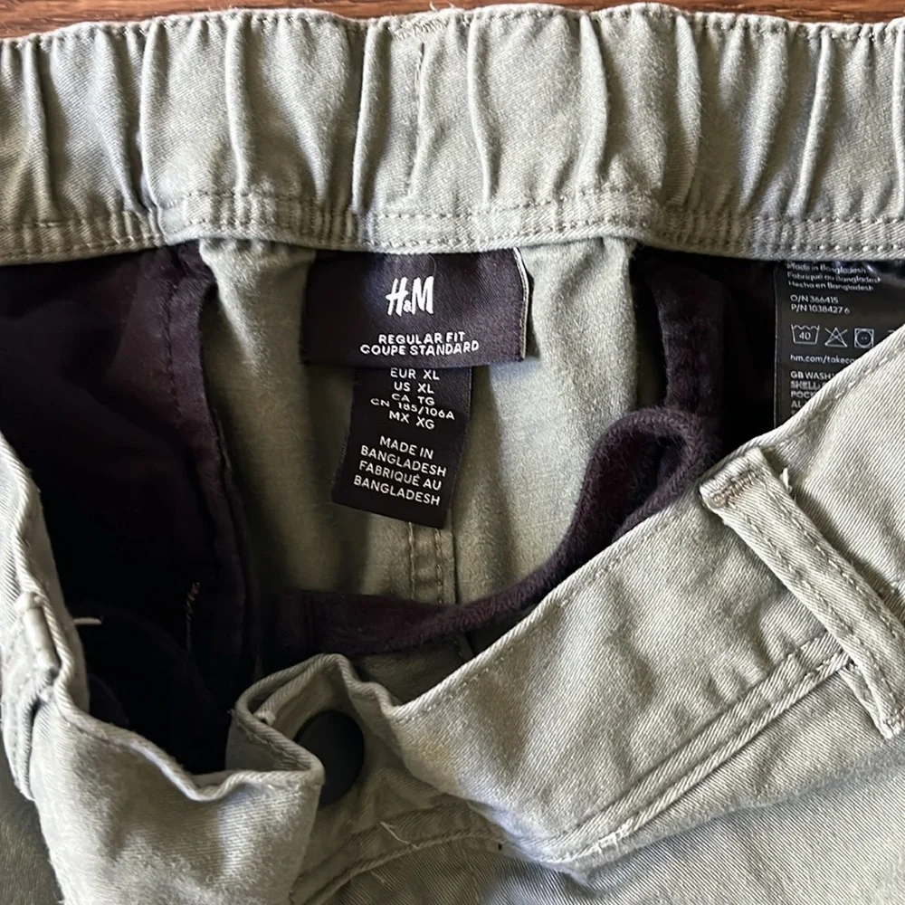H&M Men's Cargo Pants. - Picture 3 of 8